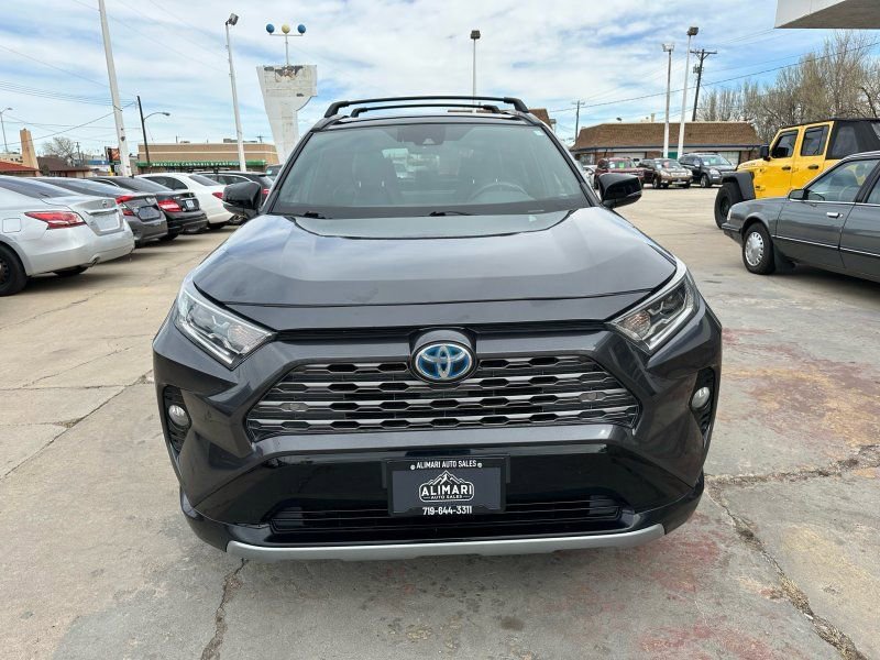 Used 2020 Toyota RAV4 XSE AWD/4WD image 2