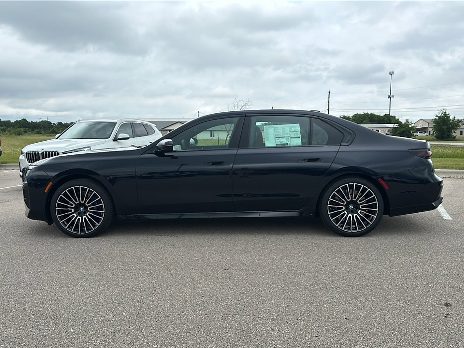 New 2025 BMW 760i xDrive w/ Executive Package image 5