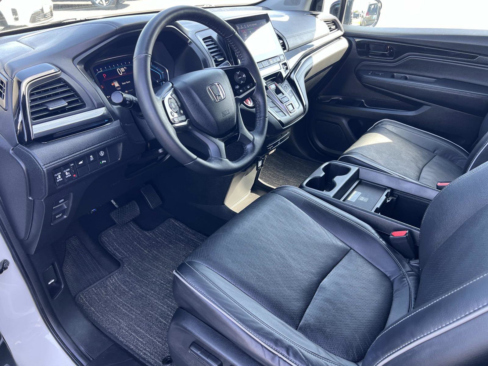 Used 2021 Honda Odyssey Elite image 5