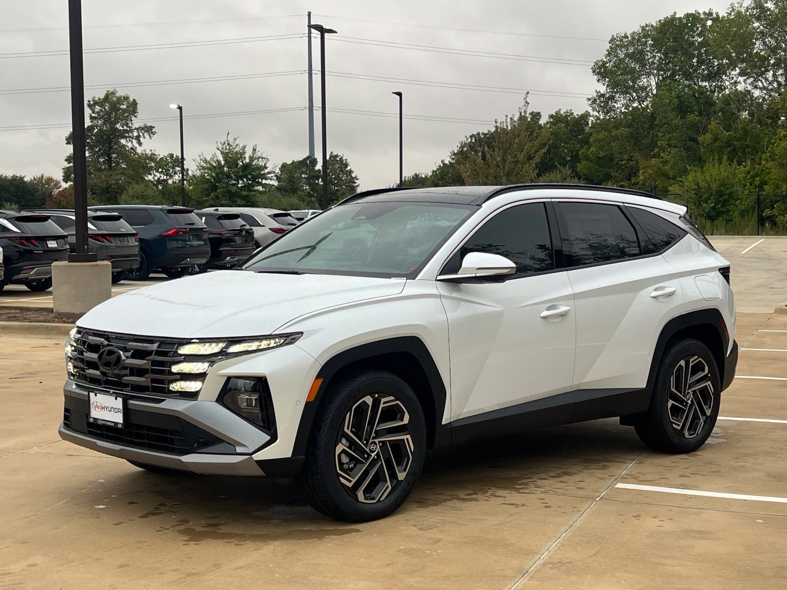 New 2026 Hyundai Tucson Limited w/ Tow & Go Package AWD/4WD image 5