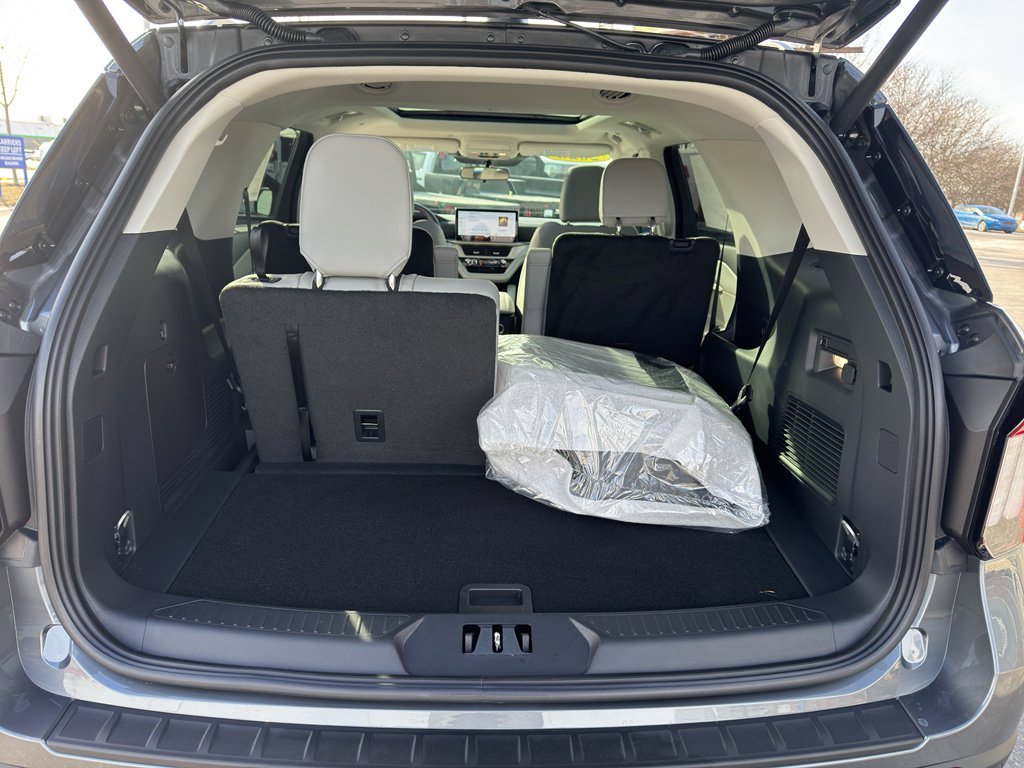 New 2026 Ford Explorer Active w/ Active Comfort Package image 12