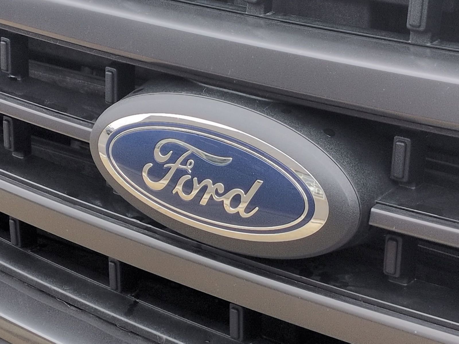 Used 2023 Ford F150 Lariat w/ Equipment Group 502A High image 14