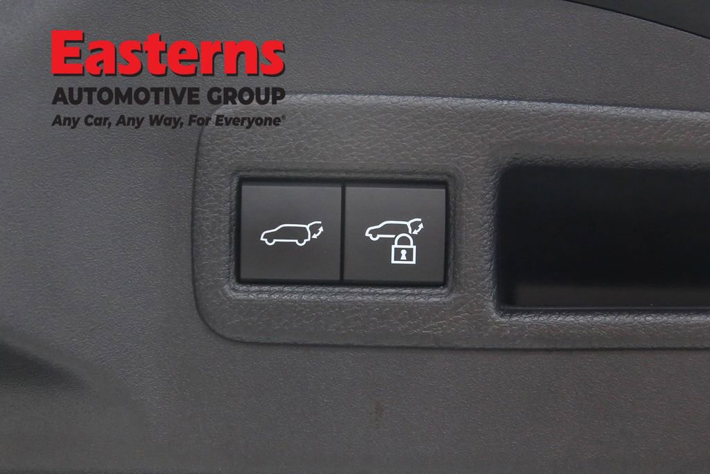 Used 2023 Subaru Solterra AWD image 22