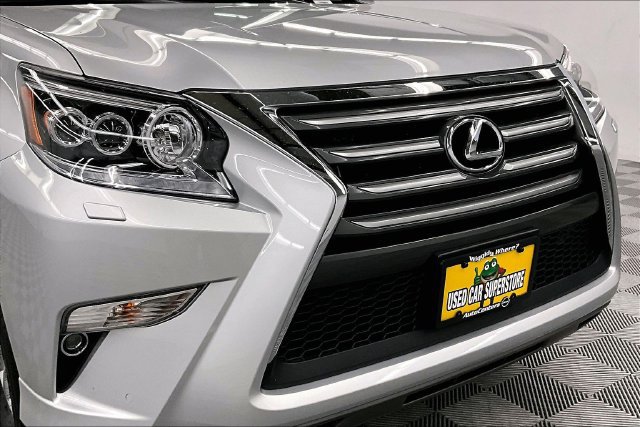Used 2018 Lexus GX 460 Premium w/ Premium Package AWD/4WD image 36