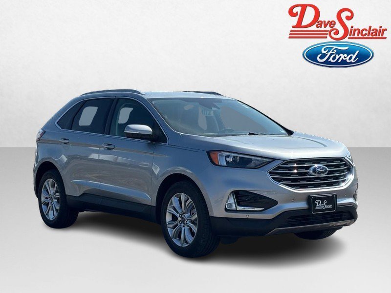 Used 2022 Ford Edge Titanium AWD/4WD image 4