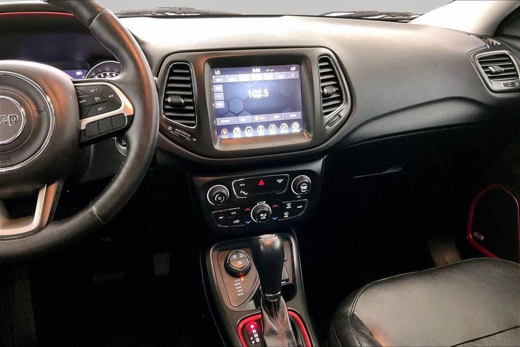 Used 2018 Jeep Compass Trailhawk w/ Leather Interior Group AWD/4WD image 9