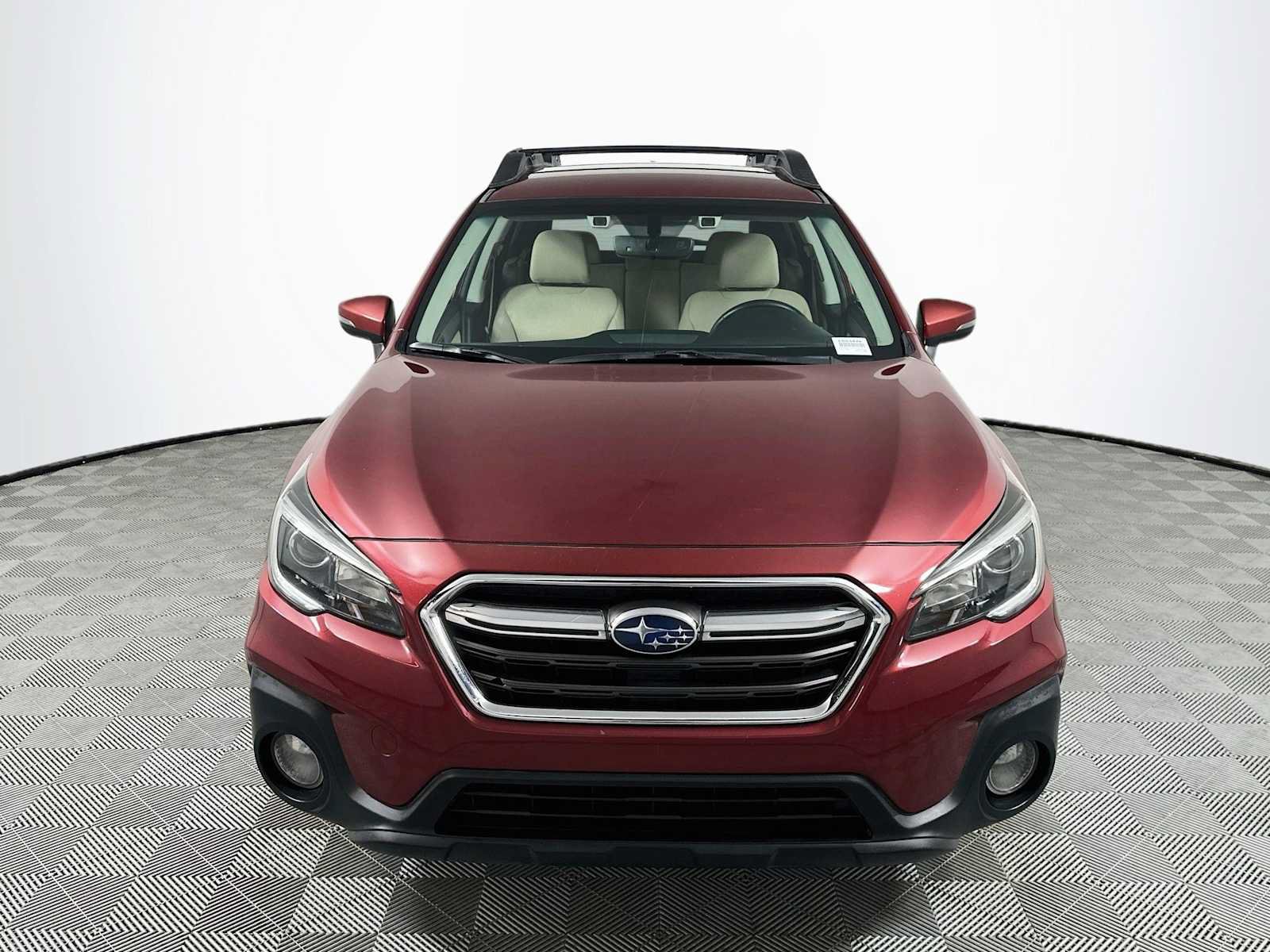 Used 2019 Subaru Outback 2.5i Premium AWD/4WD image 2