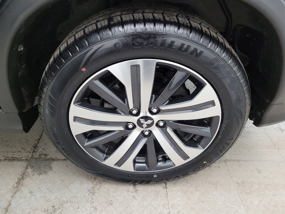 Used 2020 Mitsubishi Outlander Sport SE FWD image 31