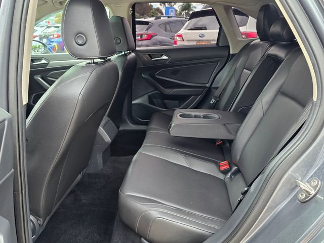 Used 2019 Volkswagen Jetta SE image 15