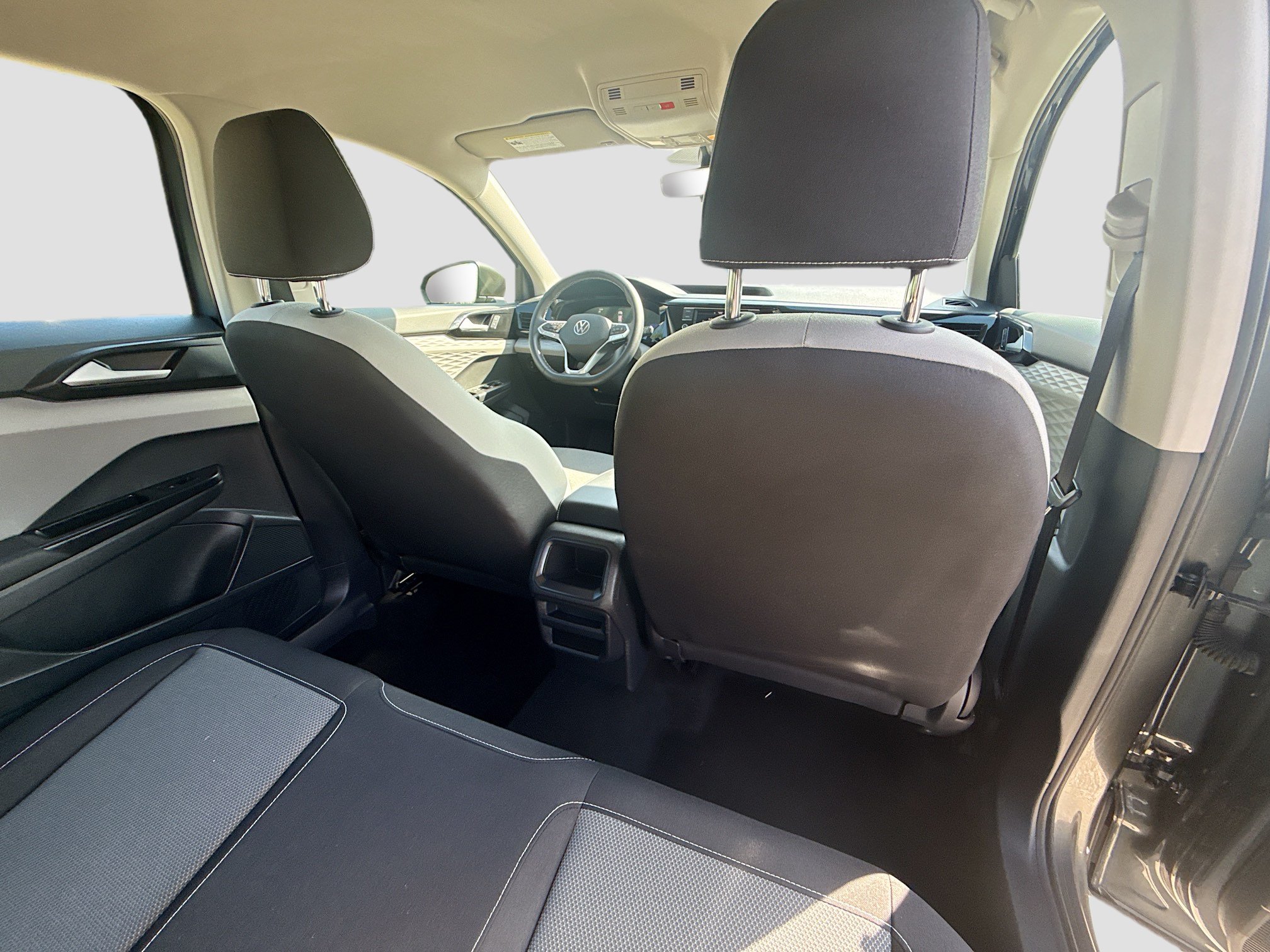 Certified 2023 Volkswagen Taos S FWD image 28