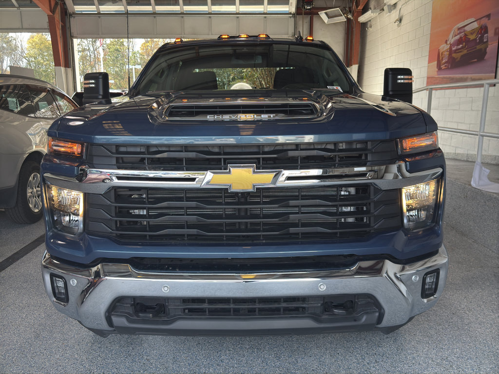 Used 2025 Chevrolet Silverado 2500 LT w/ Safety Package image 2