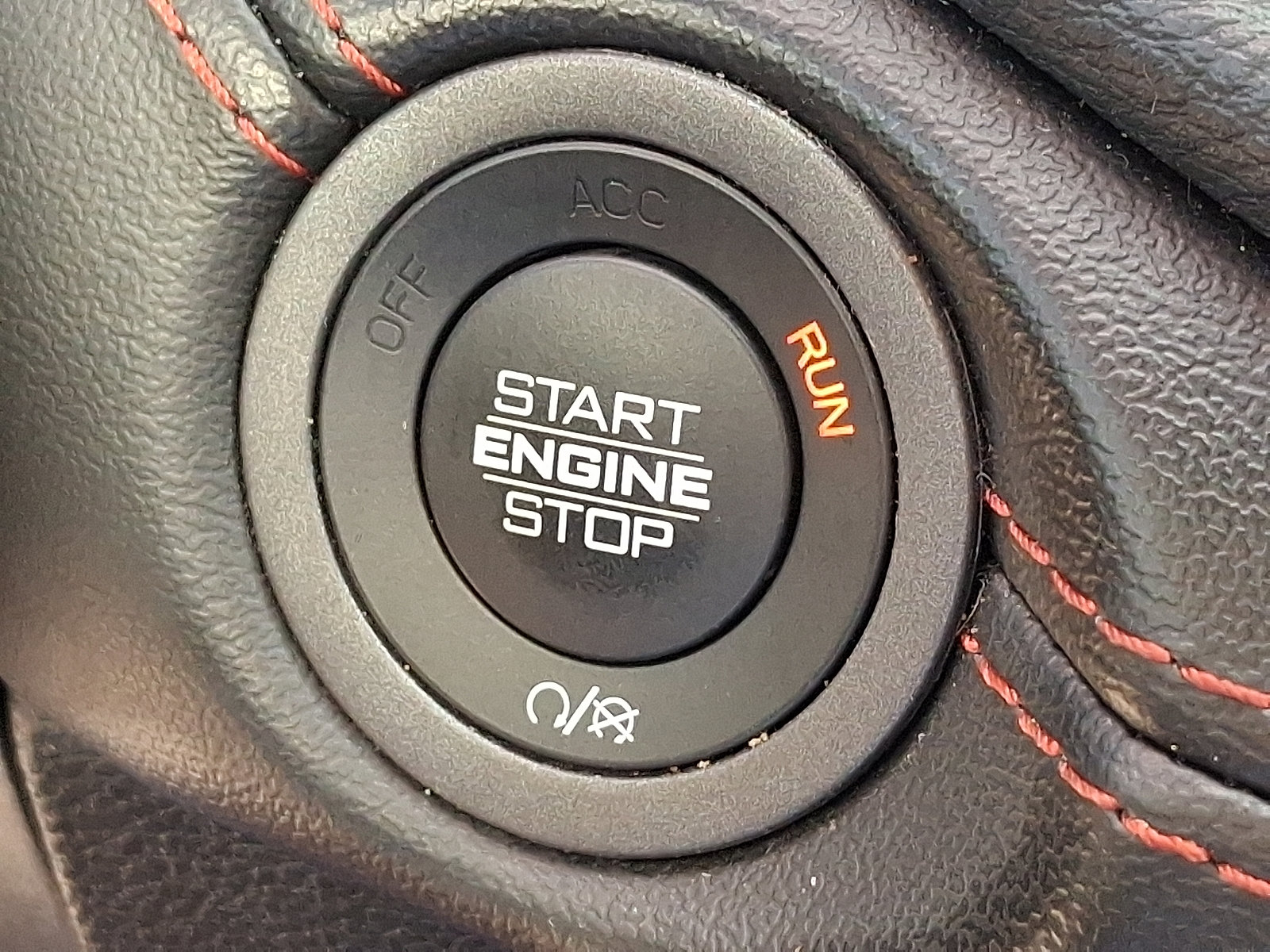 Used 2024 Dodge Durango GT w/ Blacktop Package AWD/4WD image 23