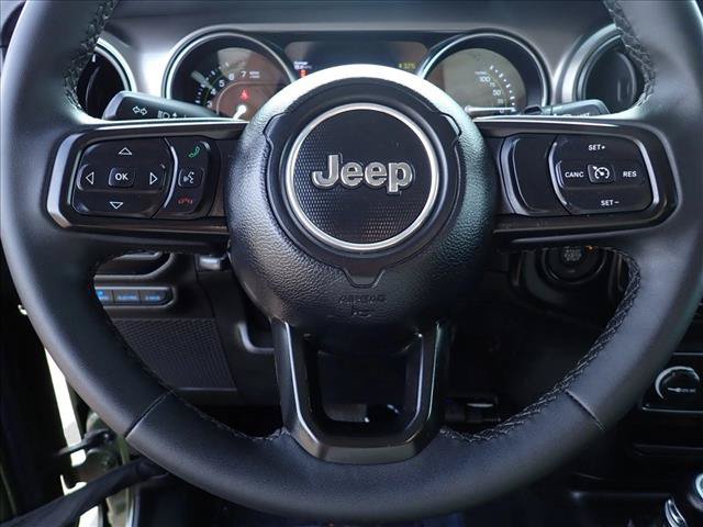 Used 2023 Jeep Wrangler Unlimited AWD/4WD image 15