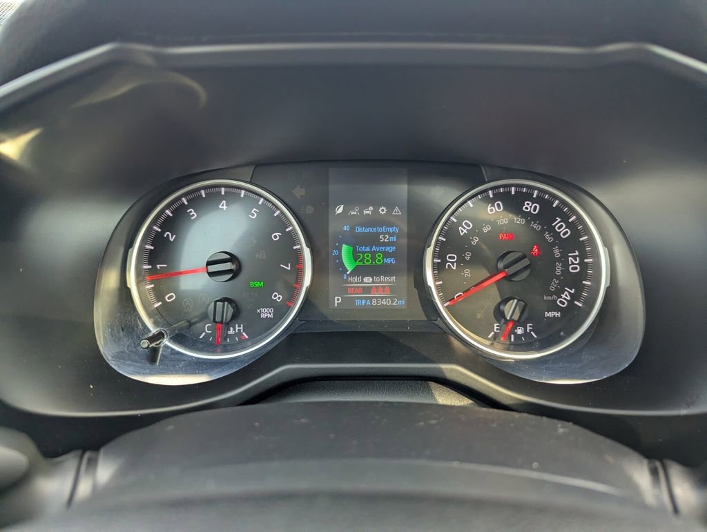 Used 2022 Toyota RAV4 XLE w/ Convenience Package image 30