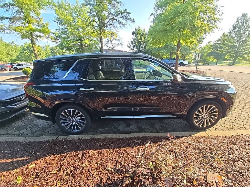 Used 2023 Hyundai Palisade Calligraphy w/ Cargo Package FWD image 8