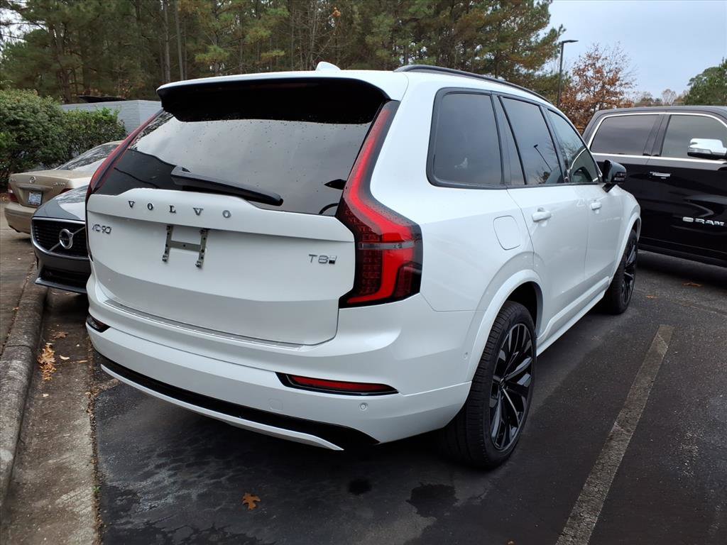 New 2026 Volvo XC90 T8 Ultra image 2