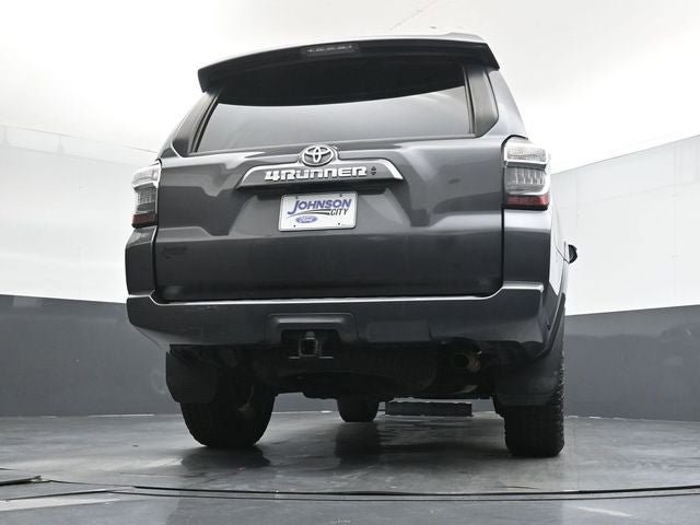 Used 2022 Toyota 4Runner SR5 Premium w/ Moonroof Package AWD/4WD image 31