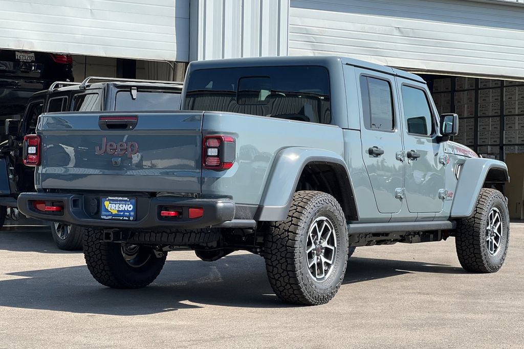 New 2026 Jeep Gladiator Rubicon w/ Steel Bumper Group AWD/4WD image 4