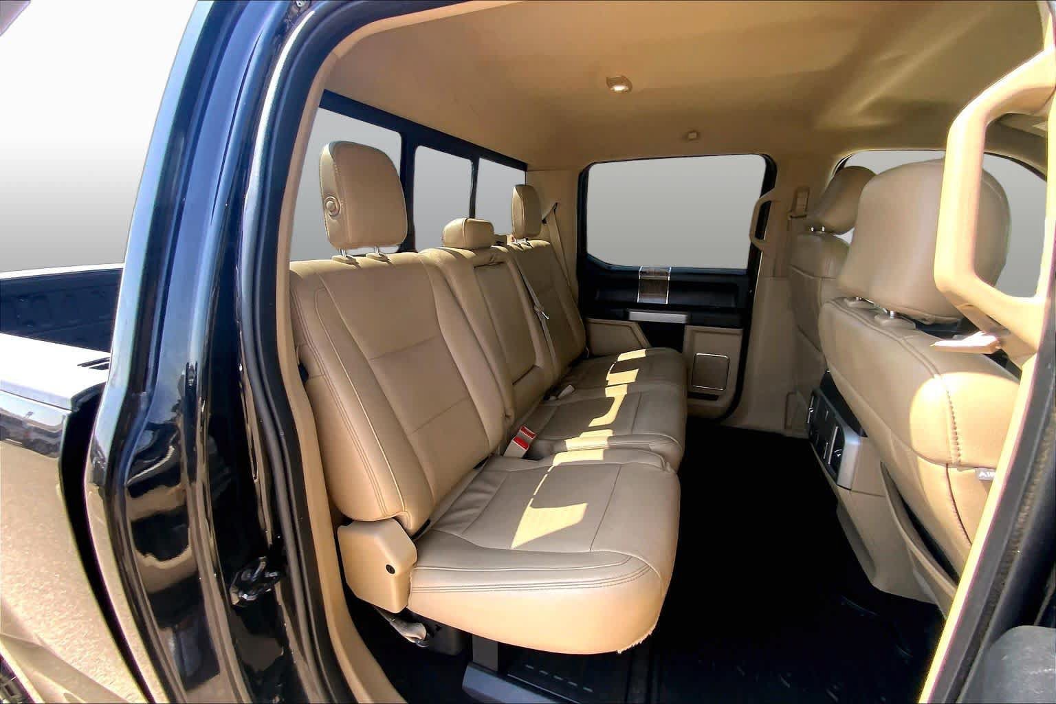 Used 2018 Ford F250 Lariat w/ Lariat Ultimate Package AWD/4WD image 20