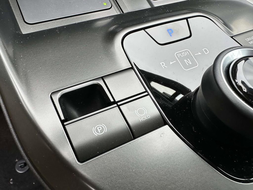New 2026 Subaru Solterra Premium image 19