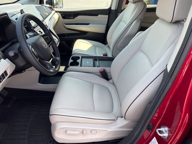 Used 2025 Honda Odyssey Touring image 10