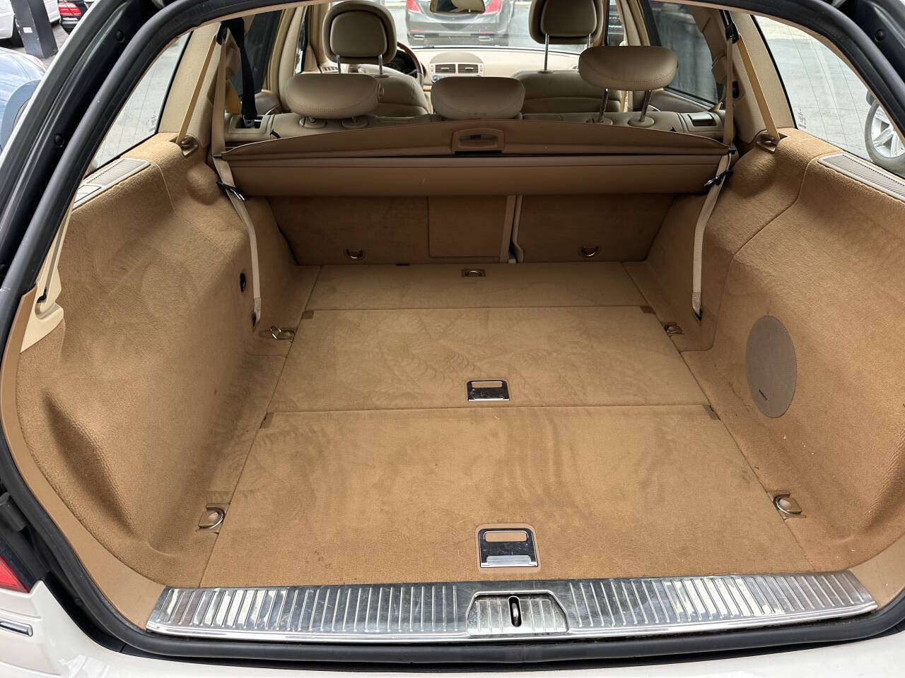 Used 2009 Mercedes-Benz E 350 4MATIC Wagon image 19