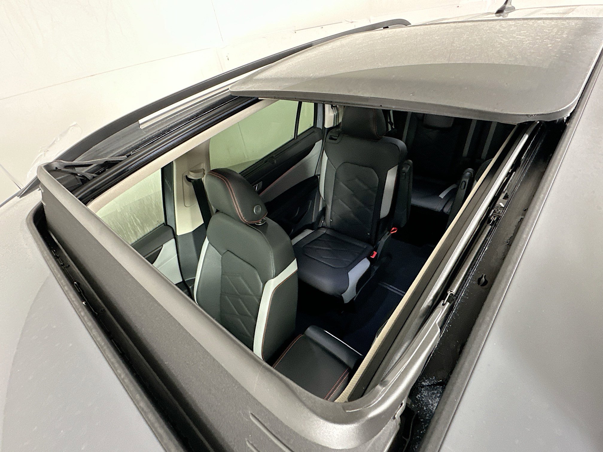 New 2026 Volkswagen Atlas Peak Edition AWD/4WD image 20
