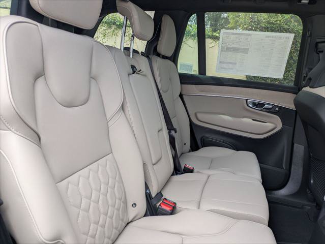New 2026 Volvo XC90 T8 Plus w/ Protection Package AWD/4WD image 13