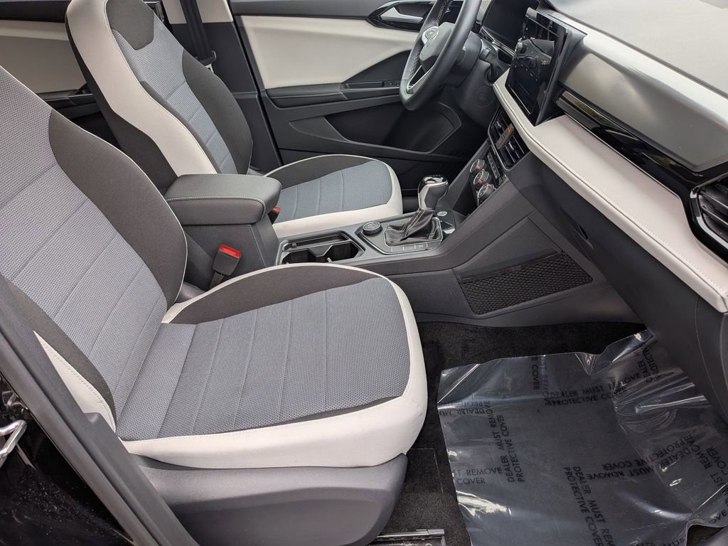 Used 2025 Volkswagen Taos S image 32