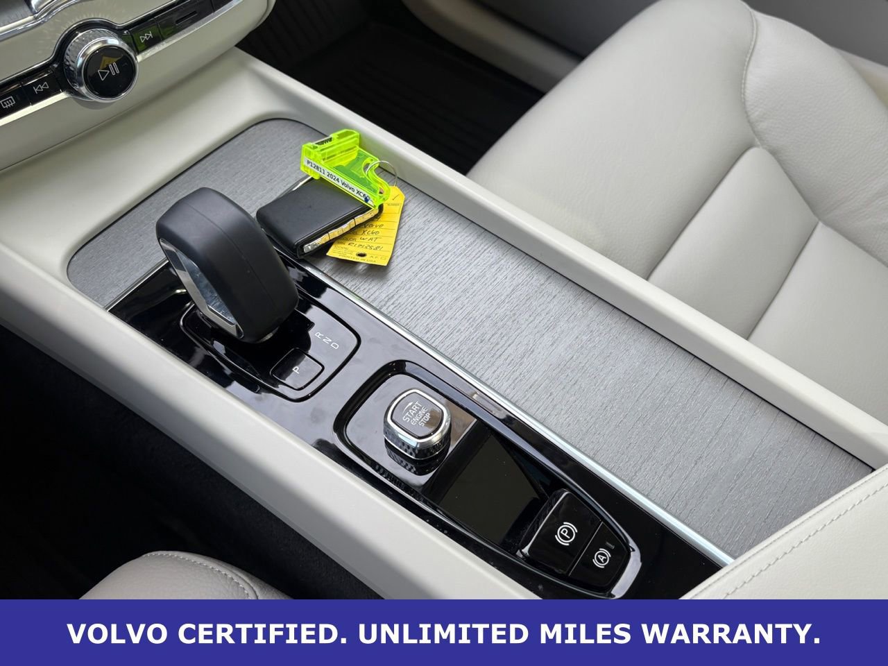 Certified 2024 Volvo XC60 T8 Plus w/ Protection Package Premier image 21