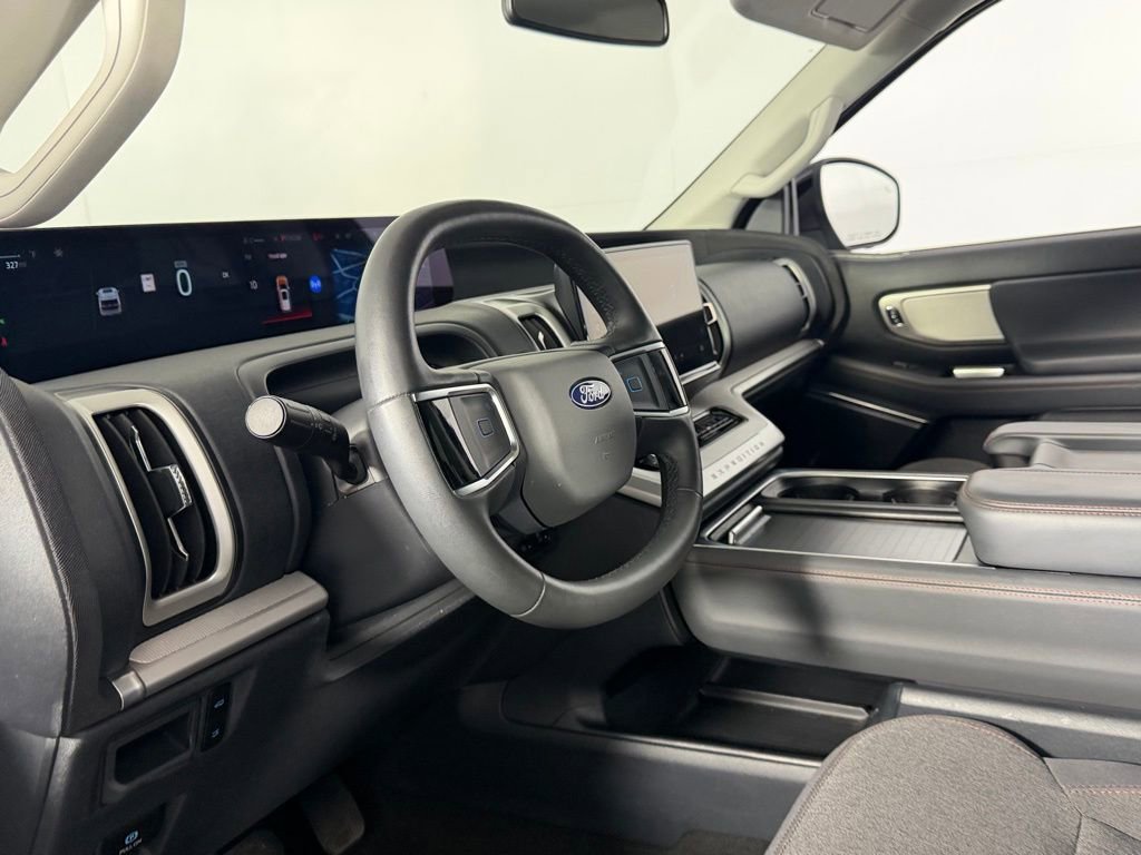 Used 2025 Ford Expedition Max Active image 20