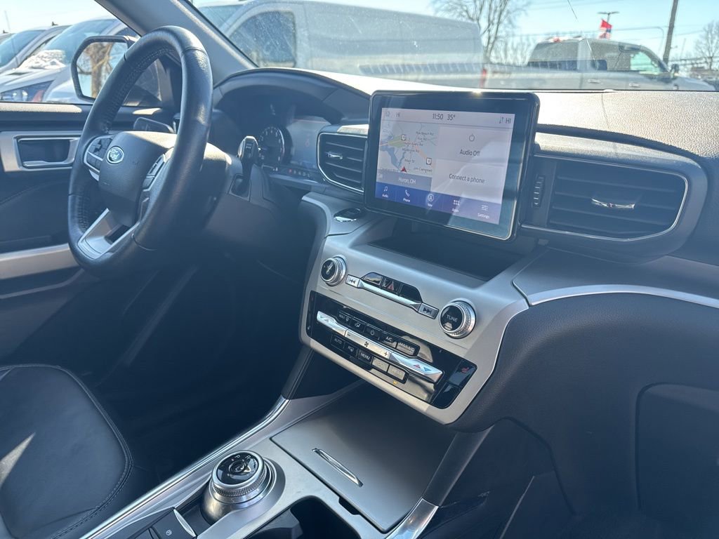 Certified 2022 Ford Explorer XLT w/ Equipment Group 202A image 41