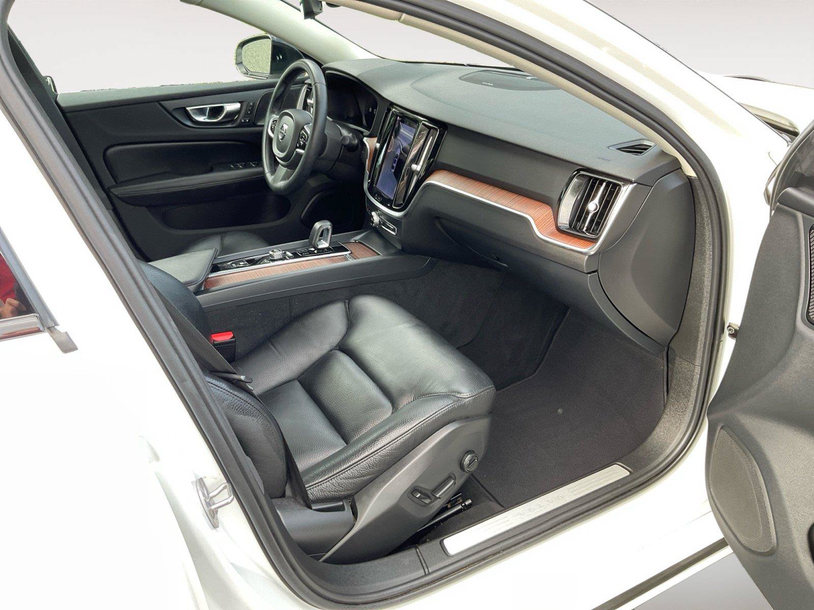 Used 2023 Volvo S60 B5 Plus w/ Climate Package AWD/4WD image 12