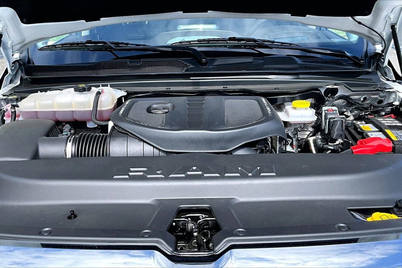 Used 2025 RAM 1500 Limited AWD/4WD image 38