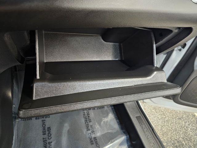 Used 2020 Chevrolet Equinox LT FWD image 21