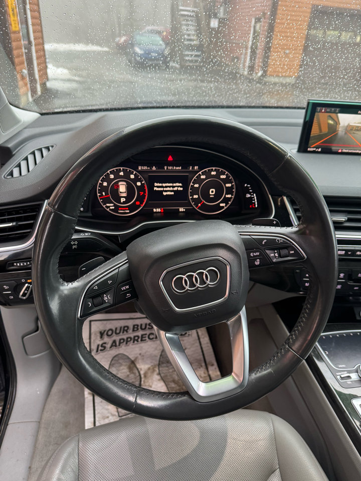 Used 2018 Audi Q7 3.0T Premium Plus w/ Premium Plus Package image 9