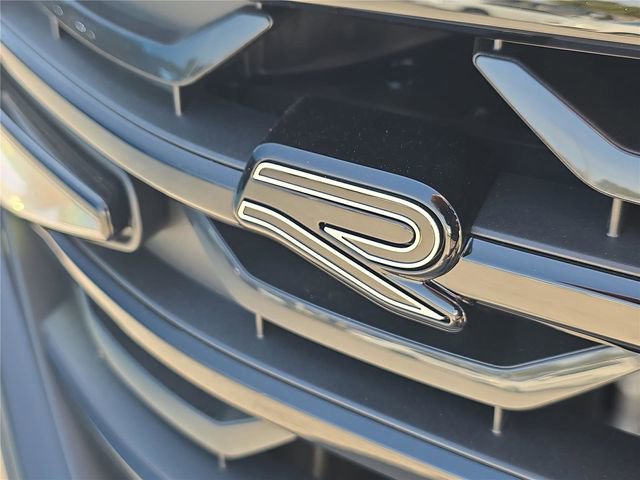 New 2026 Volkswagen Atlas Cross Sport SEL R-Line image 3