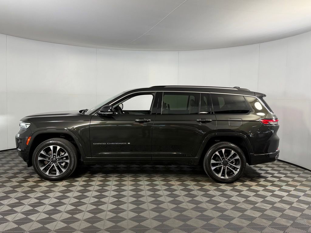 Certified 2023 Jeep Grand Cherokee L Overland w/ Rear Seat Video Group I AWD/4WD image 10