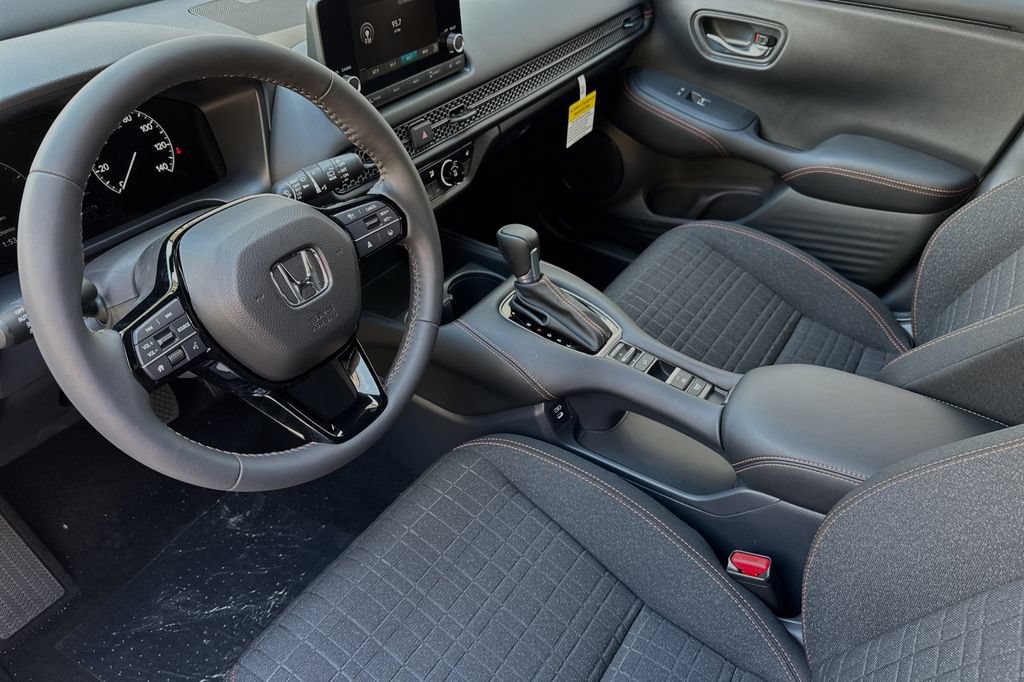 New 2025 Honda HR-V Sport image 10