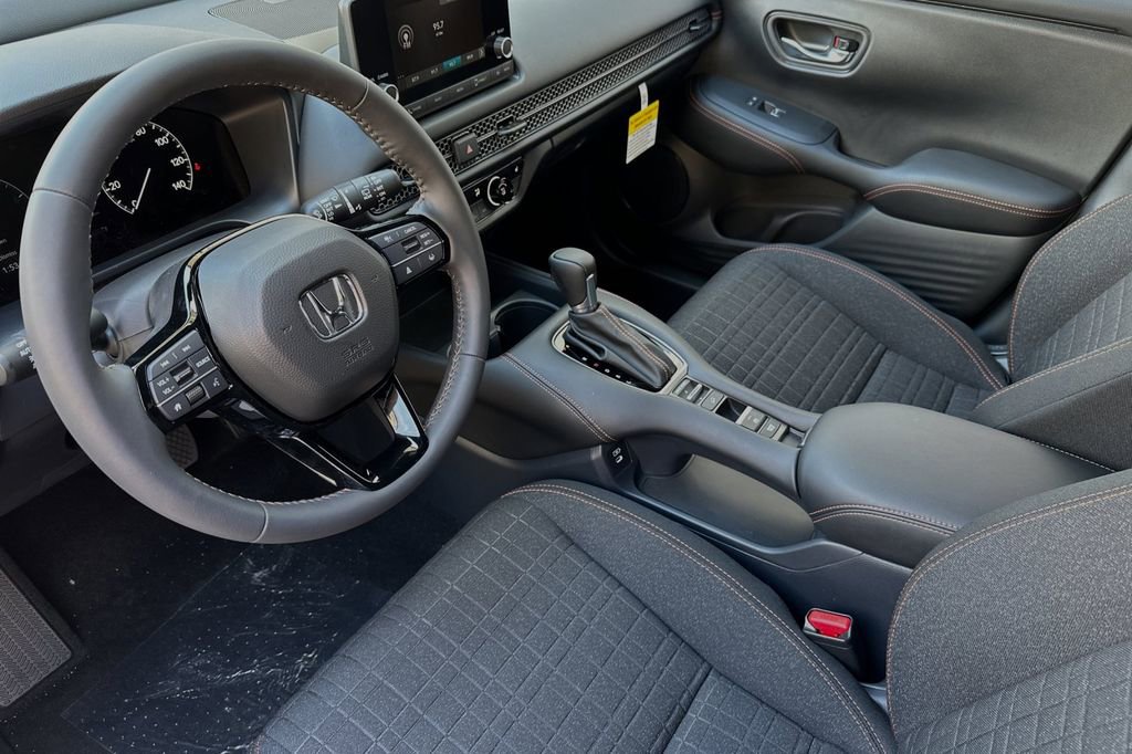 New 2025 Honda HR-V Sport image 10