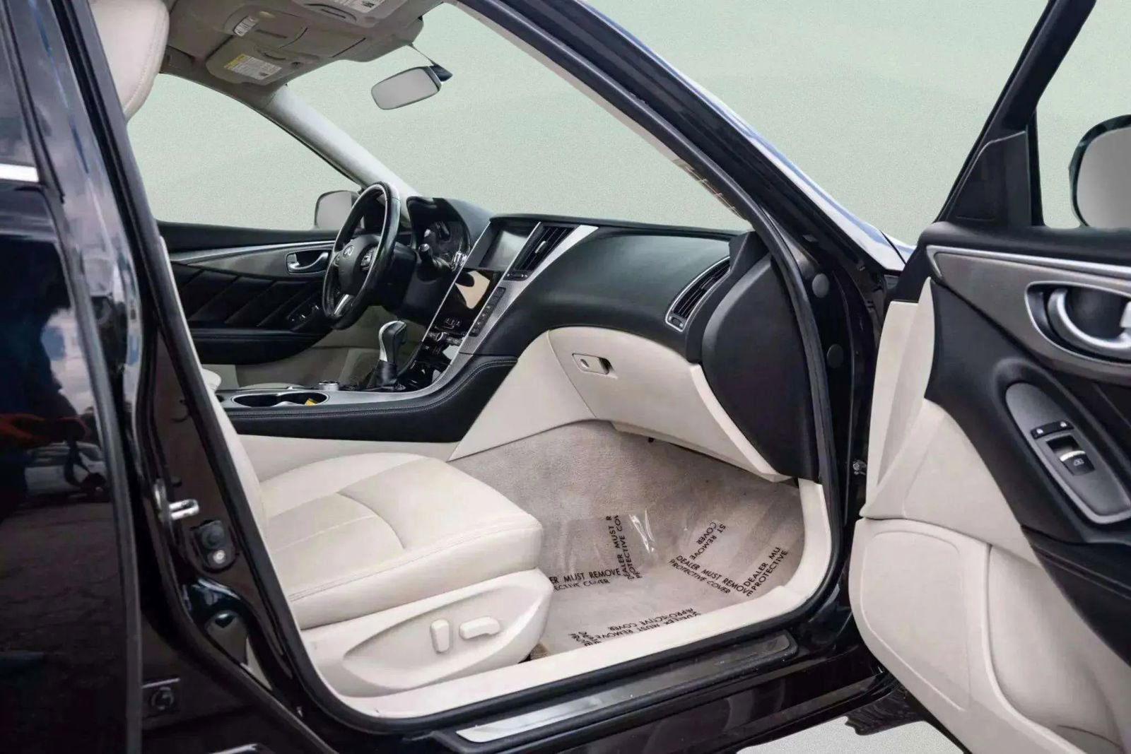 Used 2015 INFINITI Q50 w/ Moonroof Package image 18