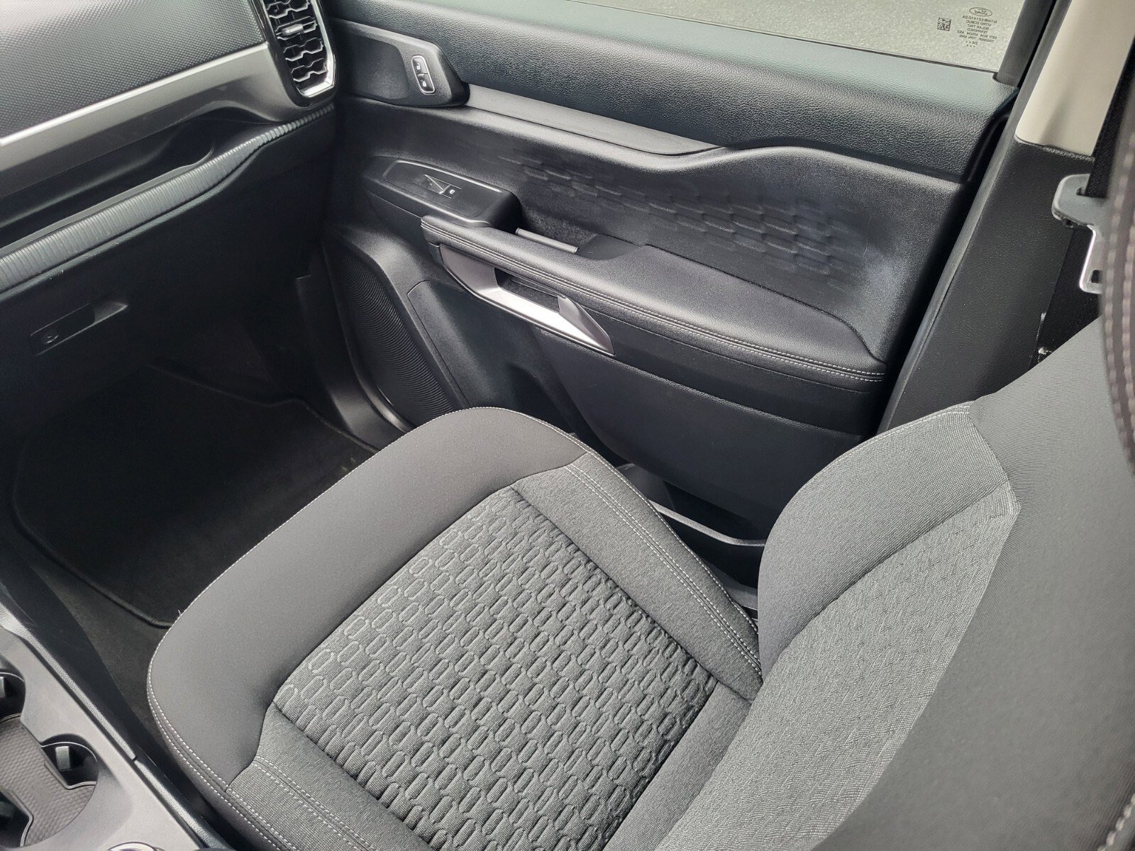 Certified 2024 Ford Ranger XLT w/ Equipment Group 301A High image 17