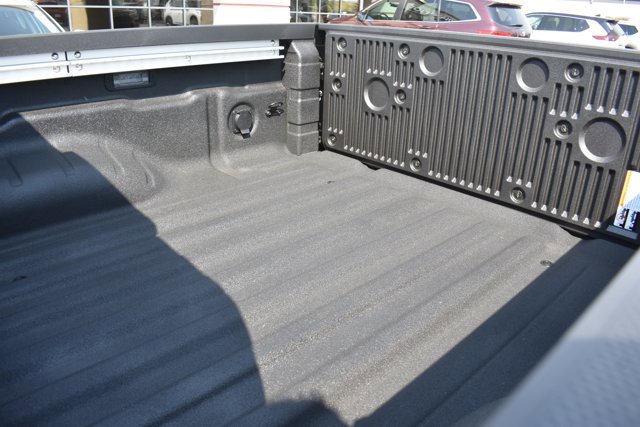 New 2026 Nissan Frontier PRO-4X w/ Pro-4x Convenience Package image 12