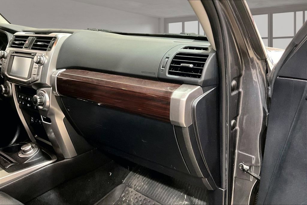 Used 2015 Toyota 4Runner Limited AWD/4WD image 16