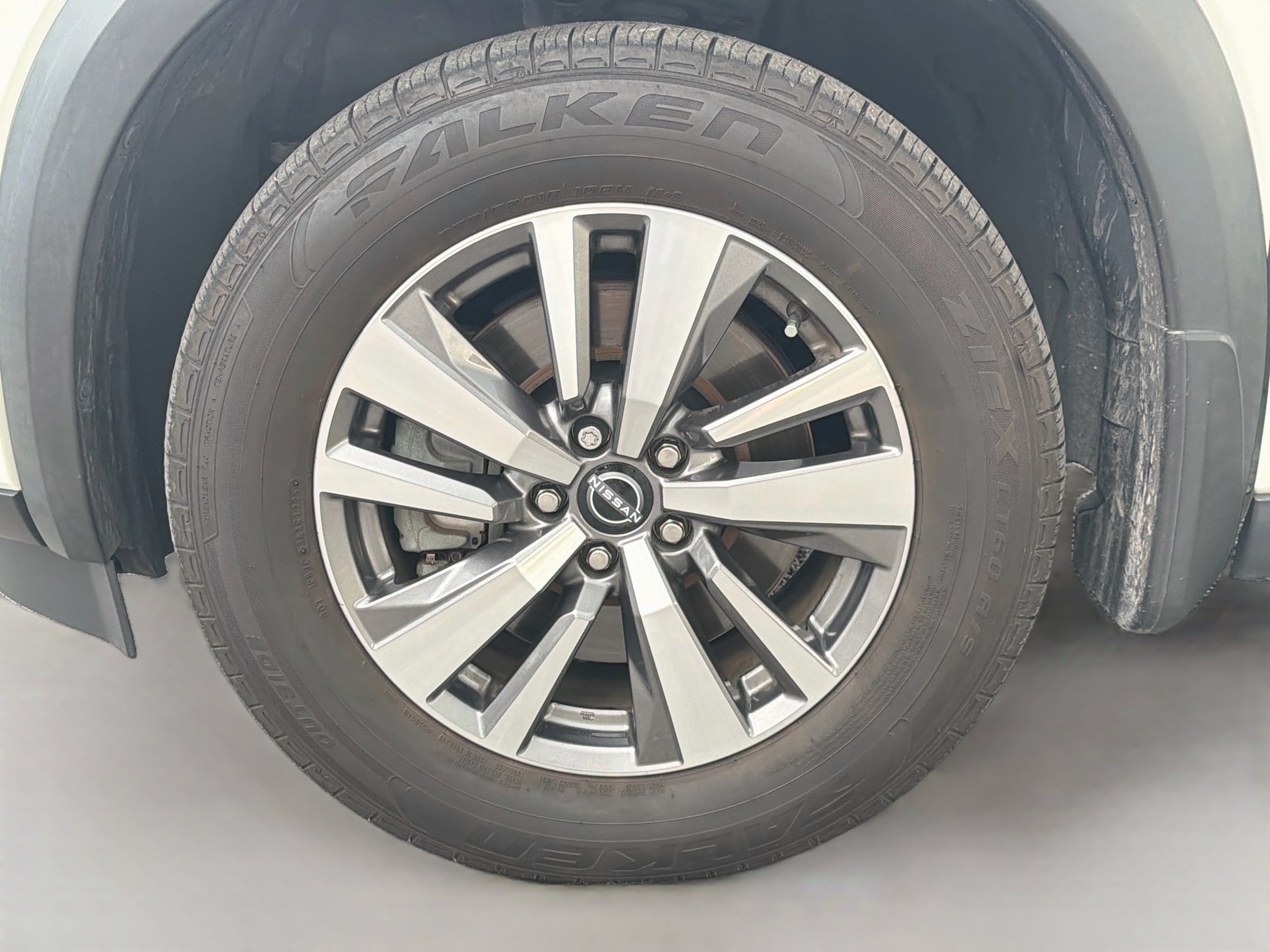 Used 2022 Nissan Pathfinder SL w/ SL Black Package FWD image 42