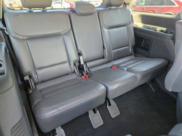 Used 2025 Ford Expedition Active AWD/4WD image 14