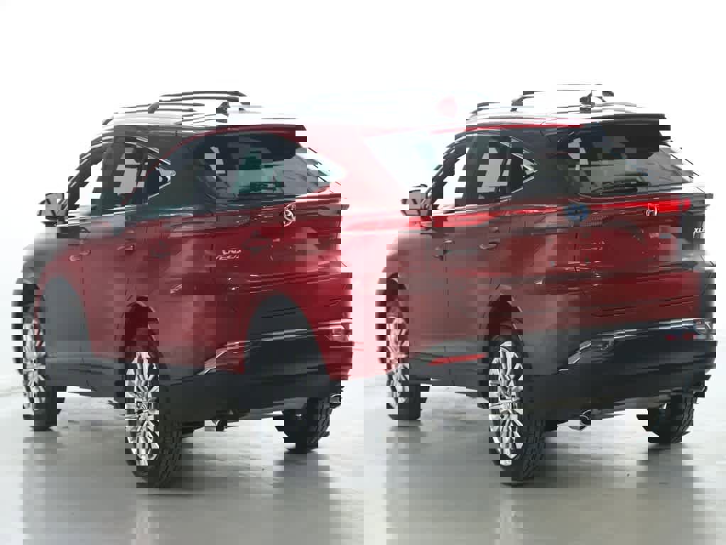 Certified 2023 Toyota Venza XLE image 40