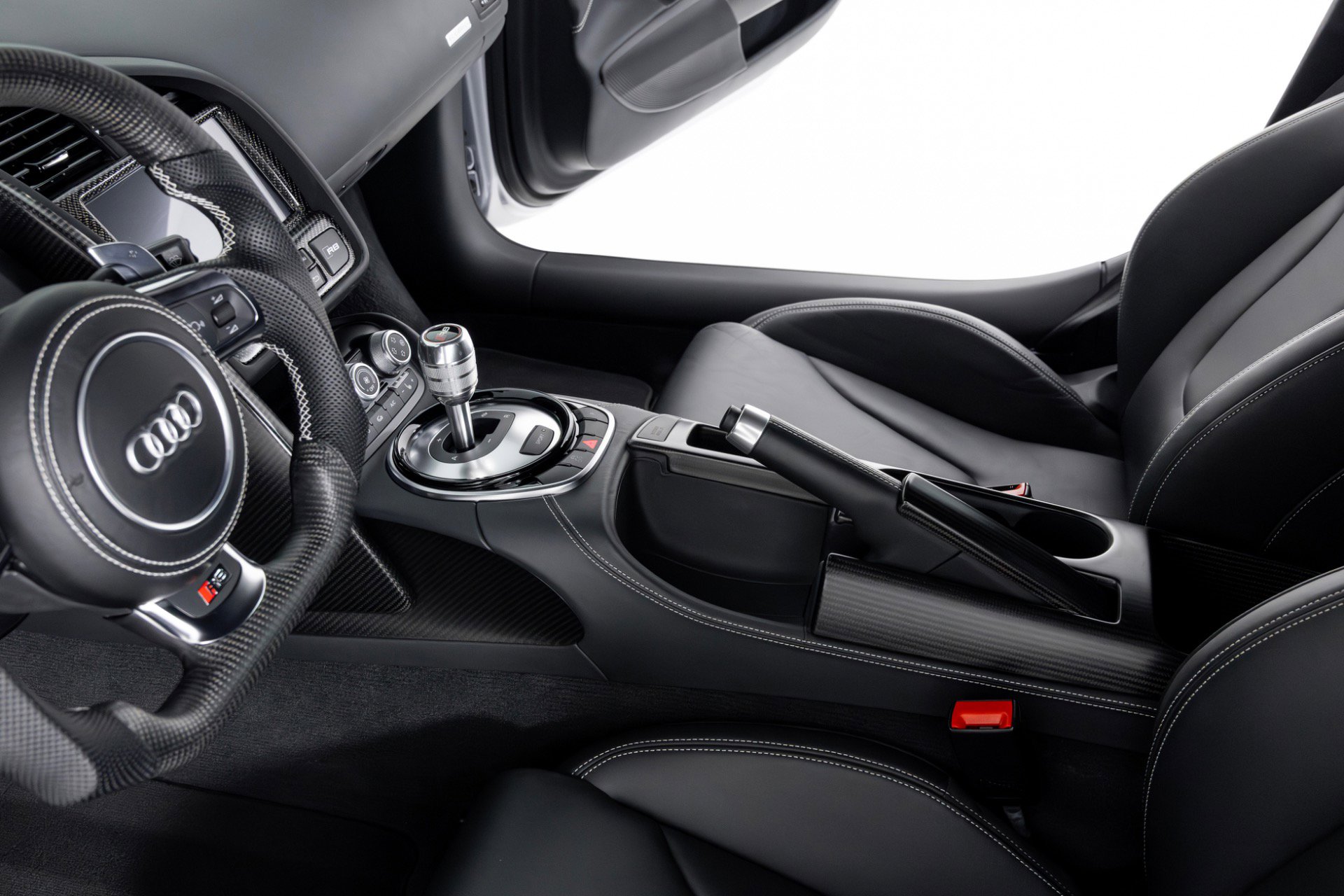 Used 2015 Audi R8 Competition image 22