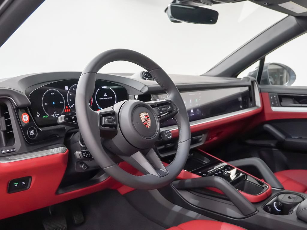 Certified 2026 Porsche Cayenne E-Hybrid Coupe AWD/4WD image 2