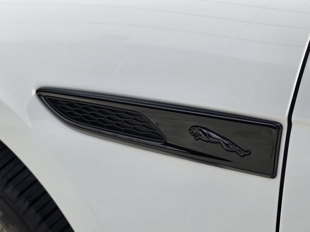 Used 2024 Jaguar F-PACE R-Dynamic S AWD/4WD image 41